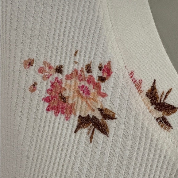 Aerie • Floral Snap Henley Long Sleeve - Picture 2 of 6